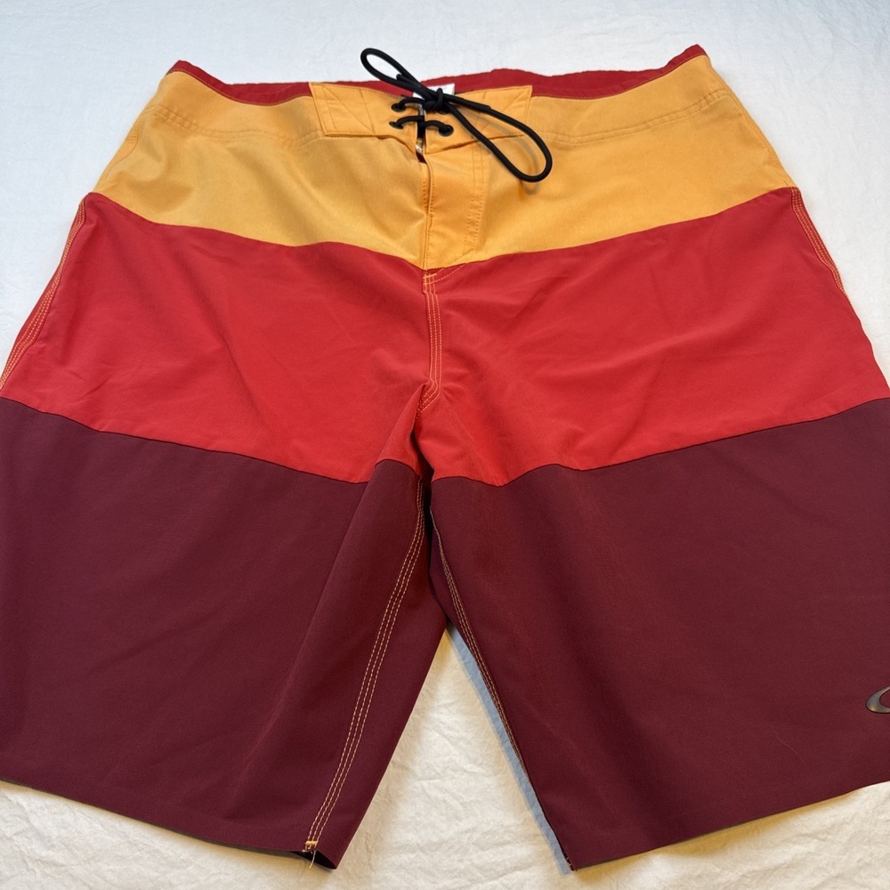 Oakley SHORTS  Men 38 Board Swim Surf Pocket  Red Dark Red ORANGE BK DRAWSTRING